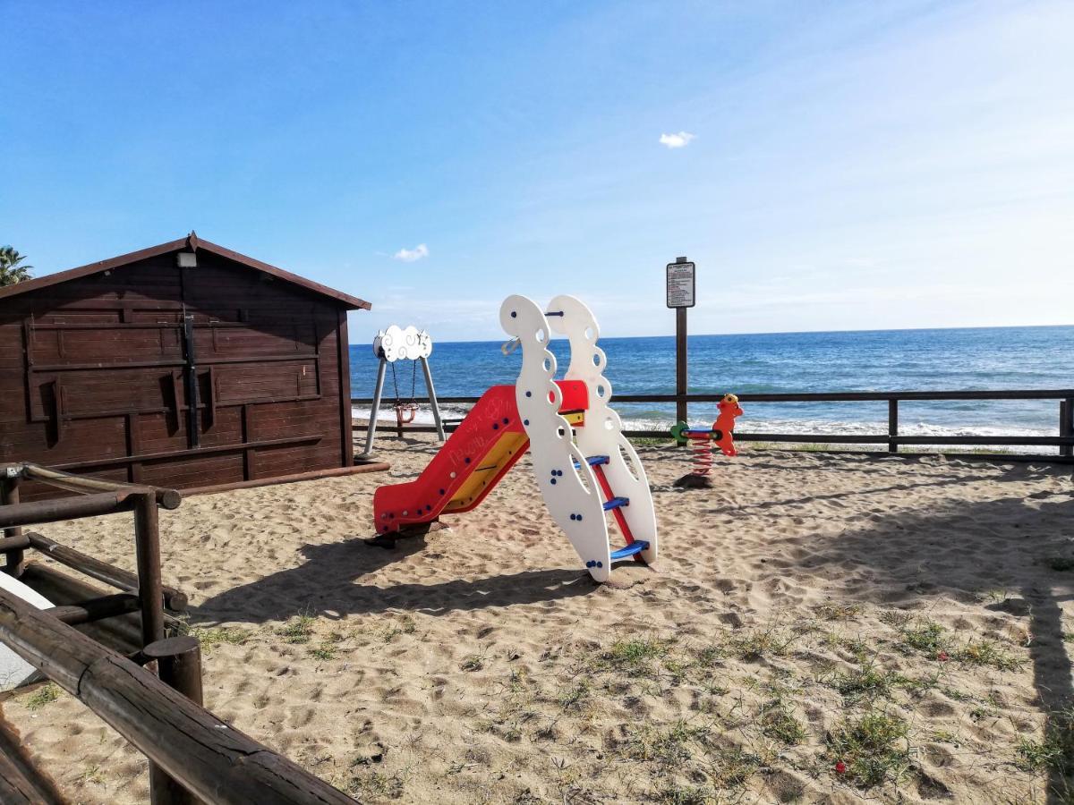 Apartamento Mar Azul, Primera Linea De Playa Sitio de Calahonda Екстер'єр фото