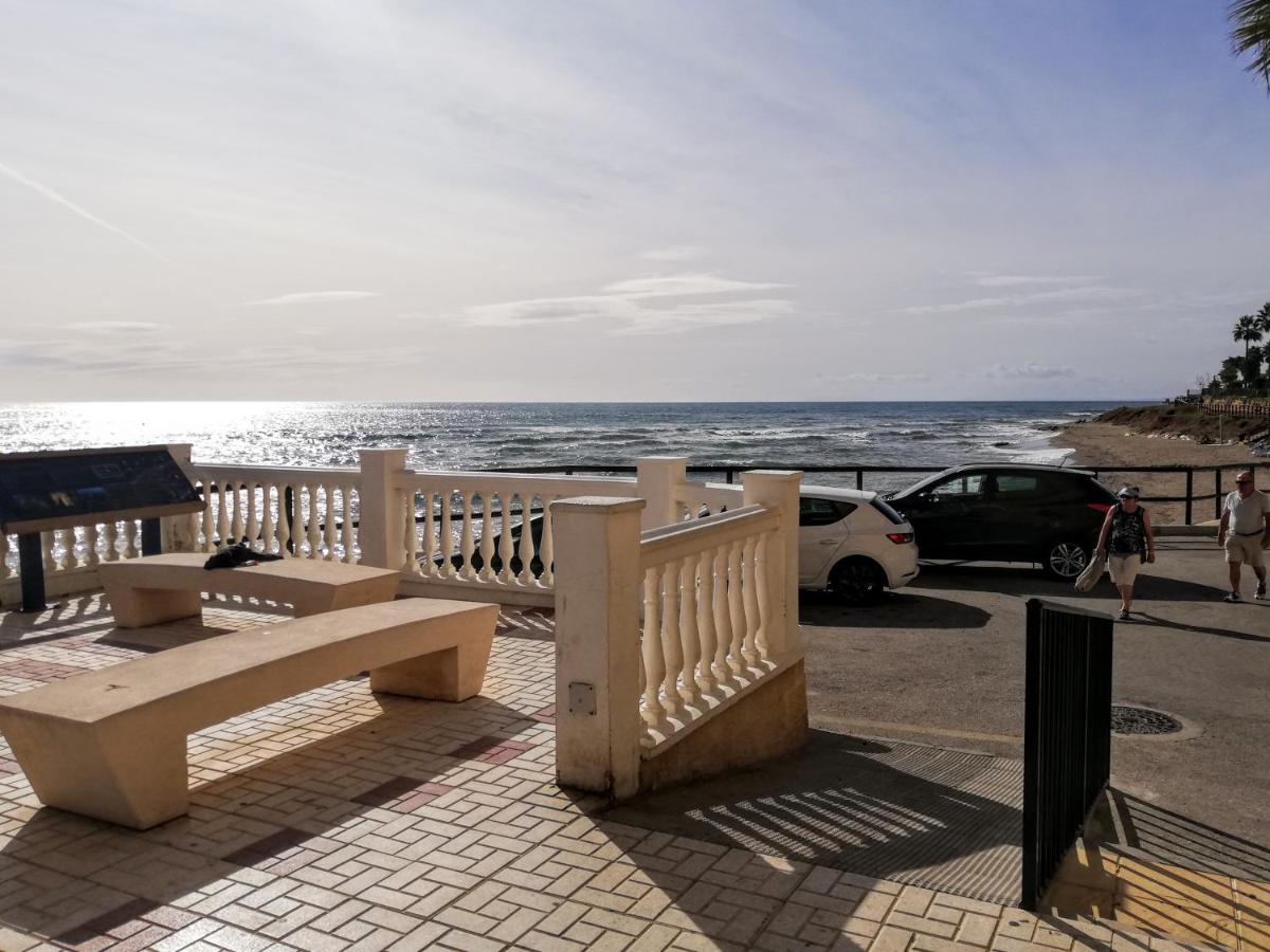 Apartamento Mar Azul, Primera Linea De Playa Sitio de Calahonda Екстер'єр фото